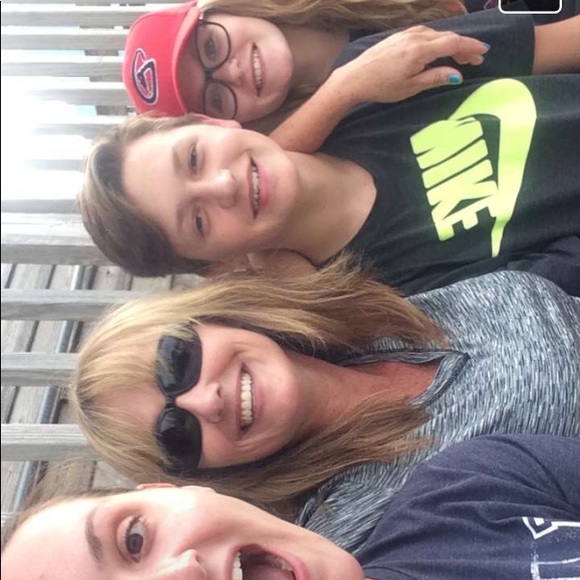 Meet your Posher, Samantha - Picture 3 of 7